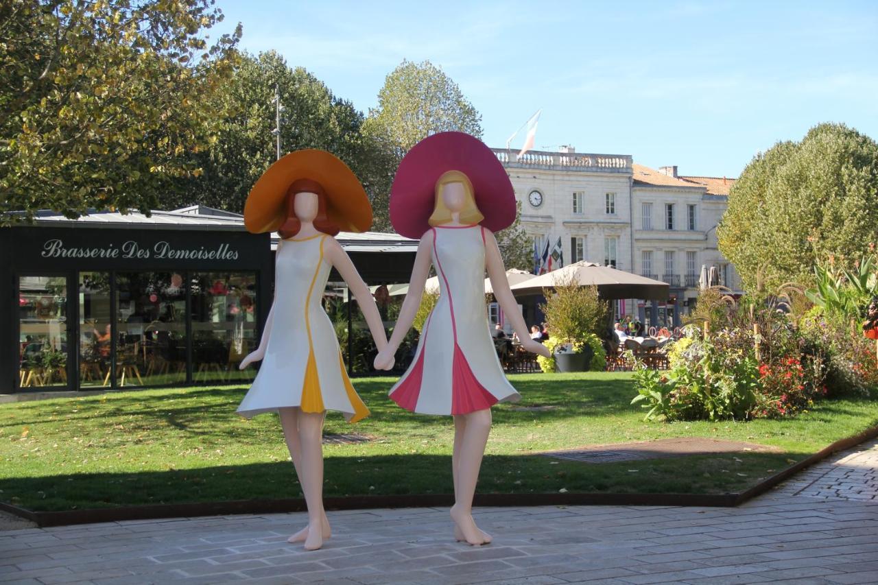 Les Demoiselles De Rochefort Villa Exterior foto